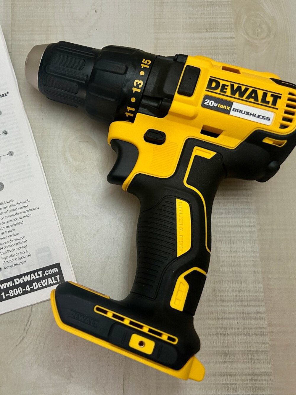 DCD777 DEWALT Drill Driver 20v MAX 1/2 Inch Compact DCD77B Brushless **NEW**
